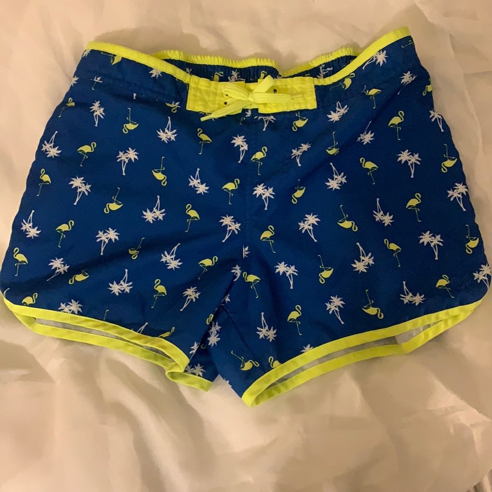 Girls size 14/16 XL board shorts.  Elastic waste.